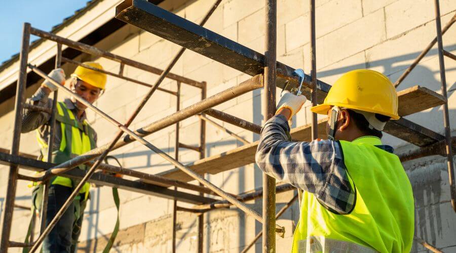 Professional gutter cleaning in Munford, TN
